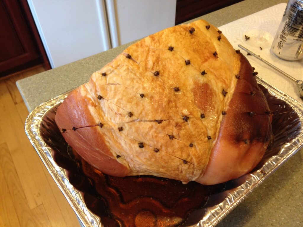 Baked Ham with Whole Cloves