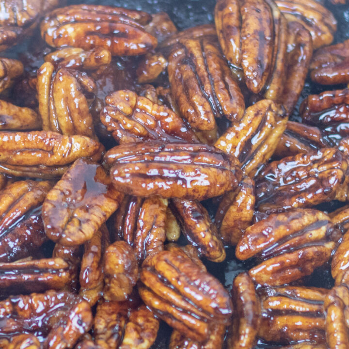 Glazed pecans with rum and cane syrup