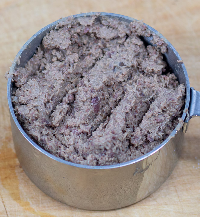 prepared giblets in a measuring cup