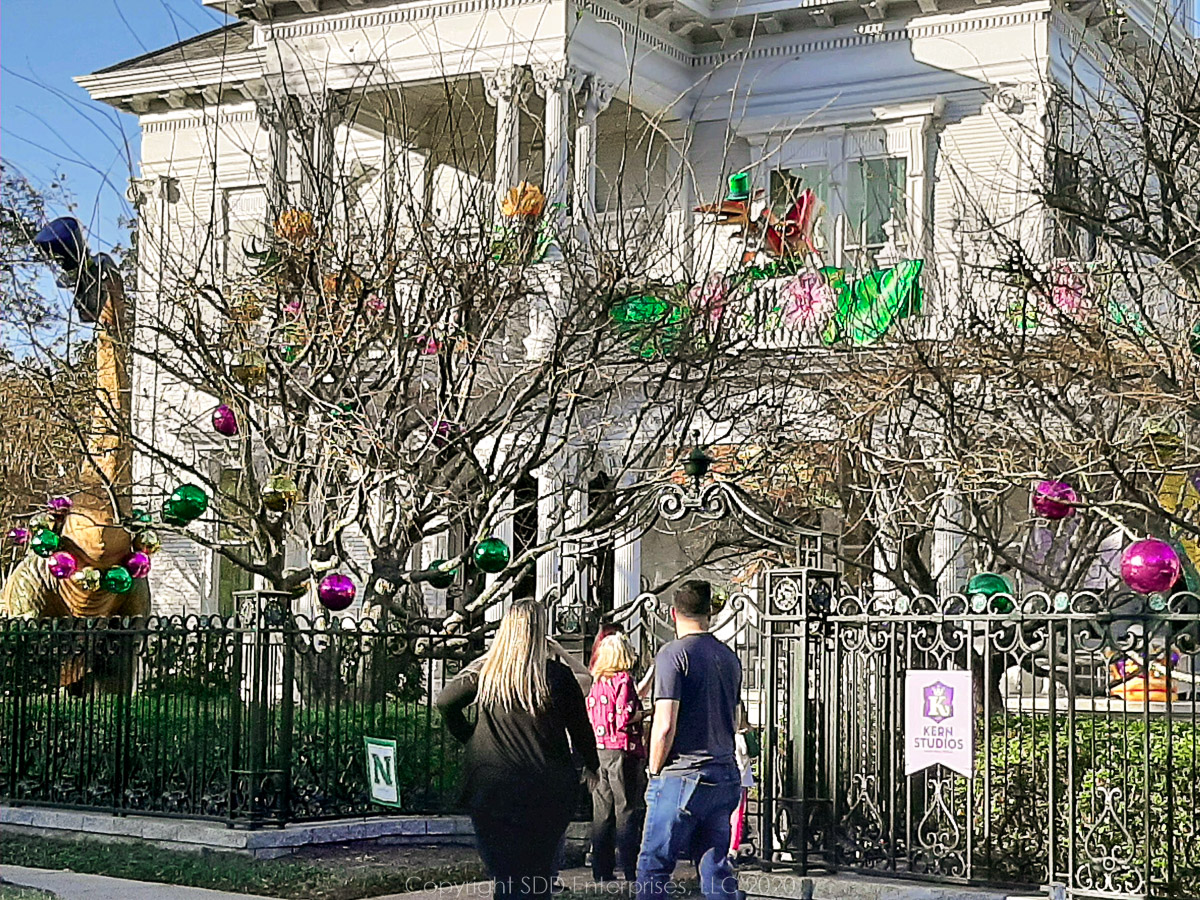 House Float on St Charles Ave with Dinosaur