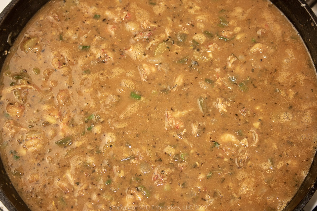 simmering etouffee