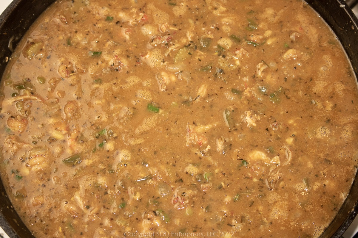 simmering etouffee