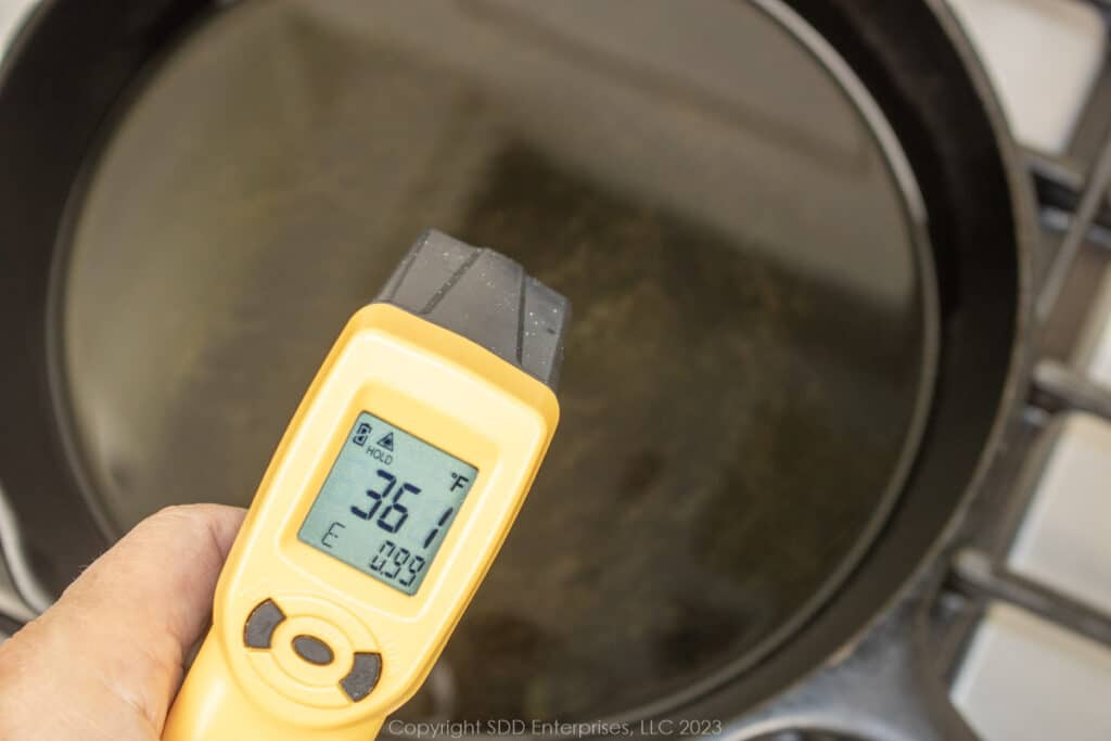 measuring the oil temperature with an IR thermometer
